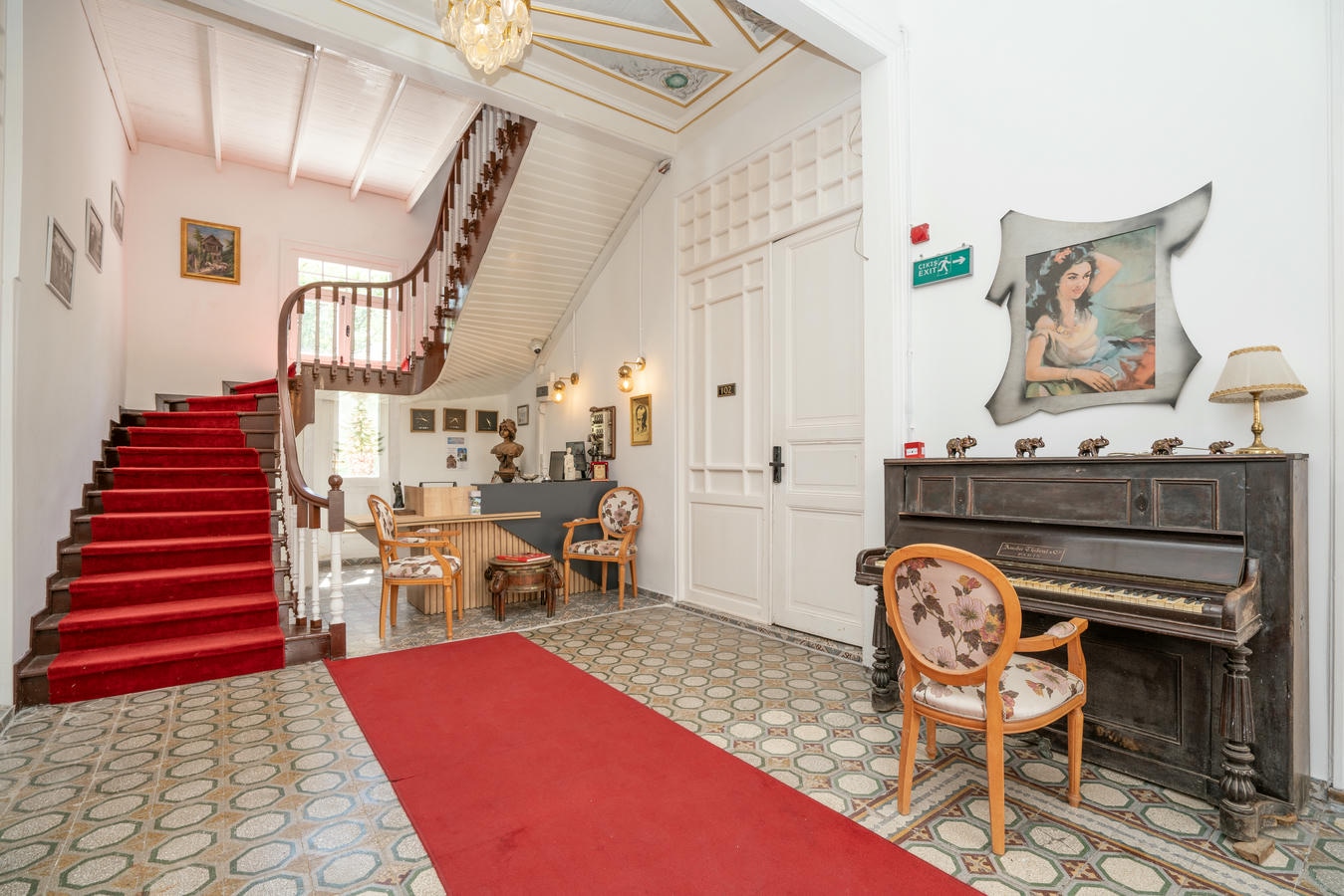 Laden Palace Kensington