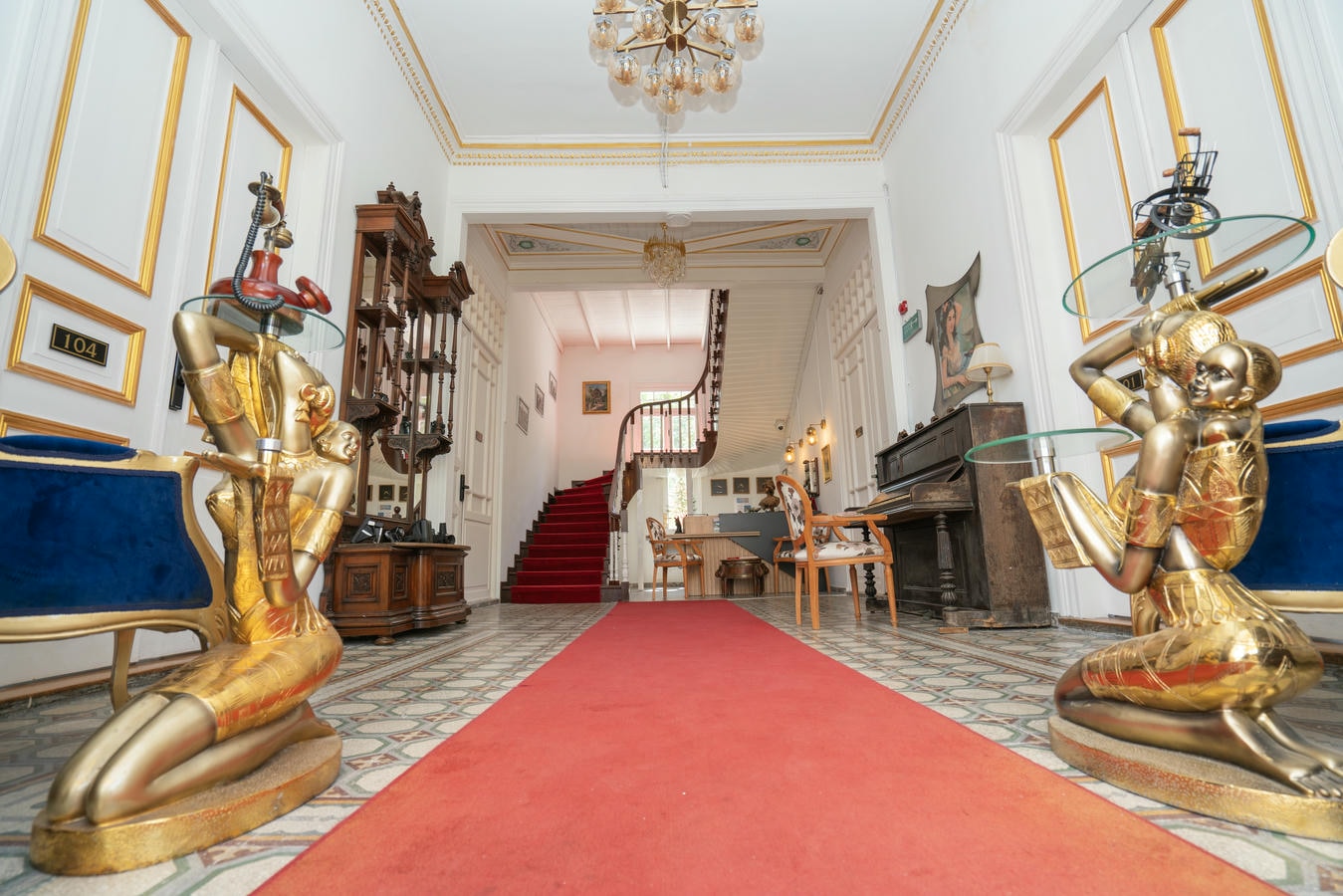 Laden Palace Kensington
